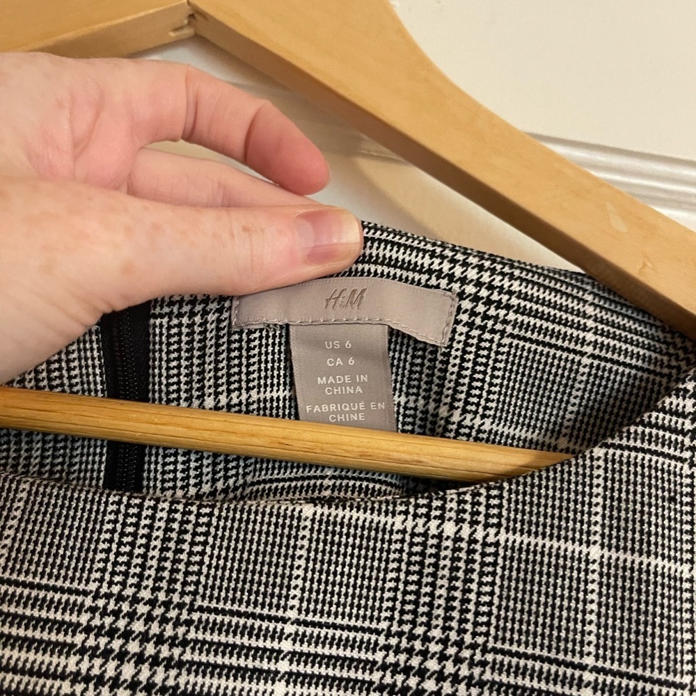 H&M Plaid Quarter Sleeve Dress - Picture 3 of 8